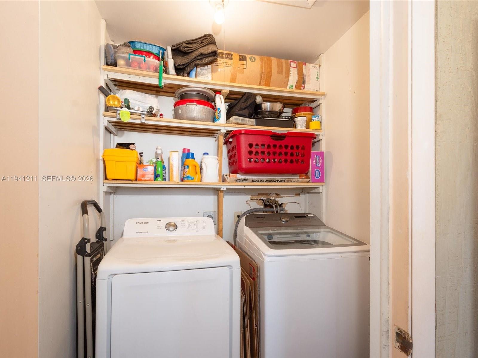 KINGS POINT CAPRI CONDOS - Residential