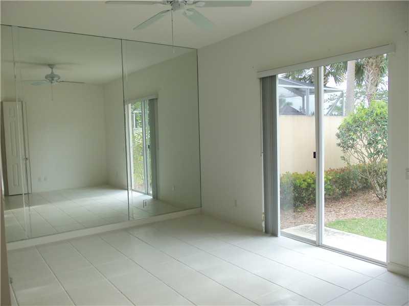 CARLETON OAKS - Residential Lease