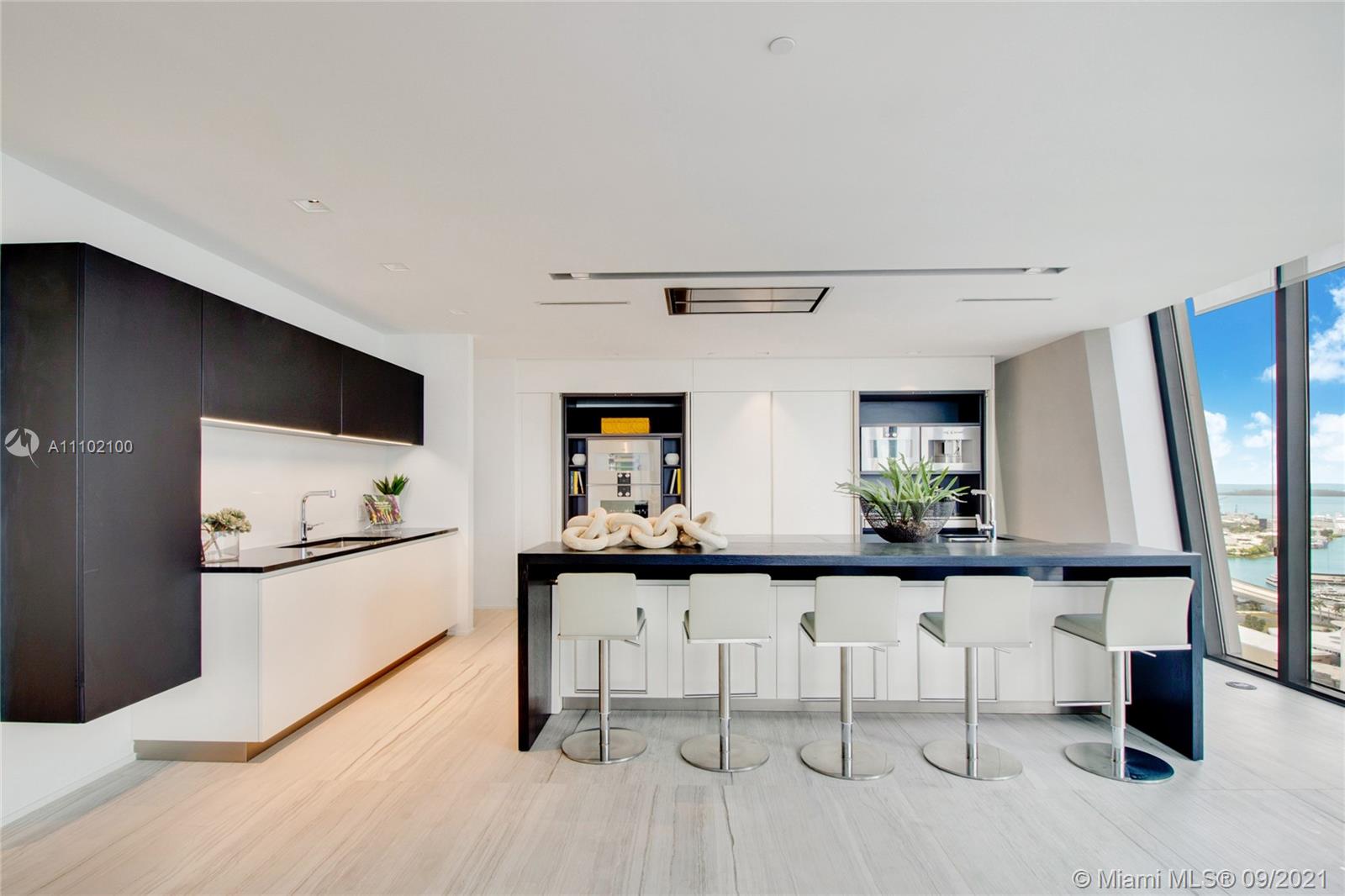 ONE THOUSAND MUSEUM CONDO - Residential