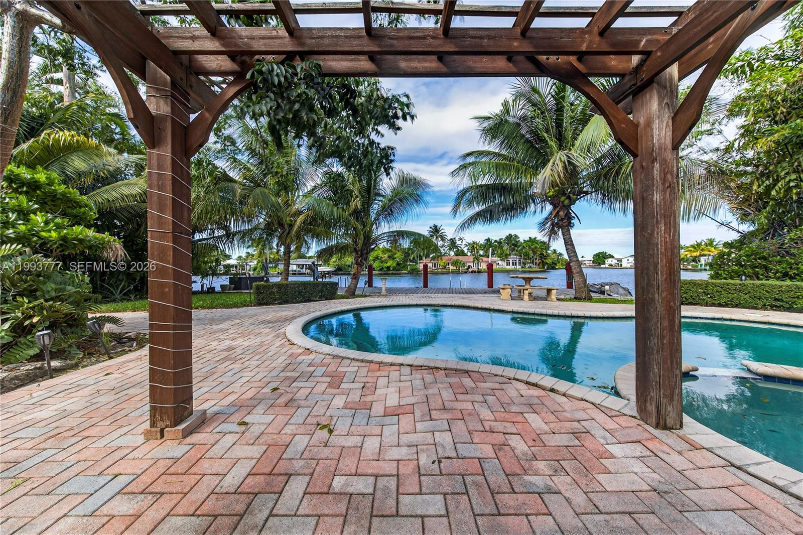 CORAL SHORES AMEND PLAT - Residential Lease