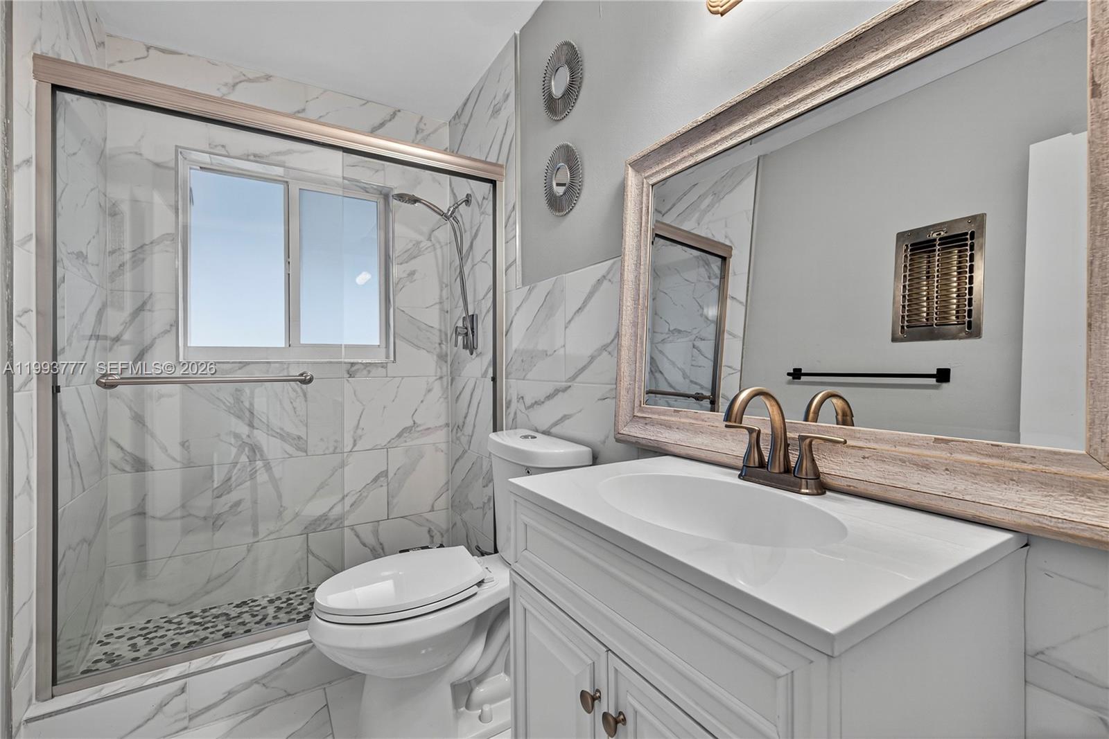 CORAL SHORES AMEND PLAT - Residential Lease