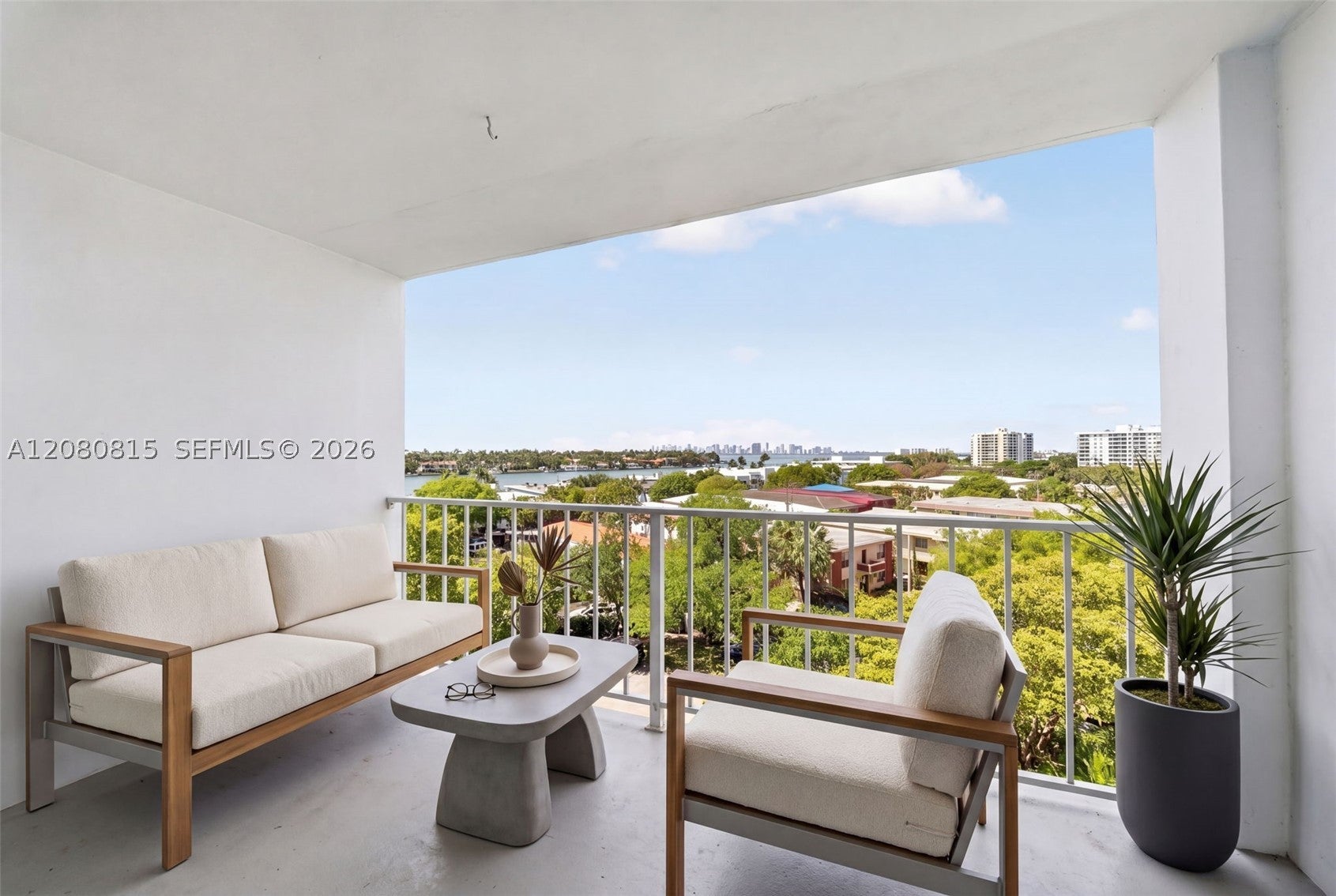 6900 Bay Dr 6B, Miami Beach FL 33141