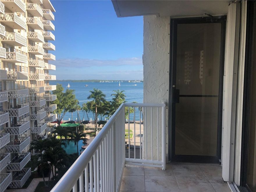 FULLY RENOVATED unit on highly coveted Brickell Bay Drive. Beautiful one bedroom, one bathroom unit with bay and city views. Sparkling from top to bottom! Beautiful new white kitchen and counter tops. New white tile floors, large walk in closet, stainless steel appliances and washer and dryer in unit. Water and city views from your private balcony. 1 parking space in fully gated and secure building. Walking distance to all of the shops, restaurants and cafes in Brickell. 1 block to metro-mover. Quiet building in the perfect Brickell location! Don't miss this opportunity.
