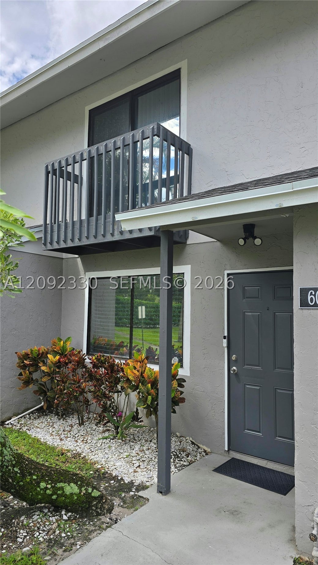 605 Riverside Dr