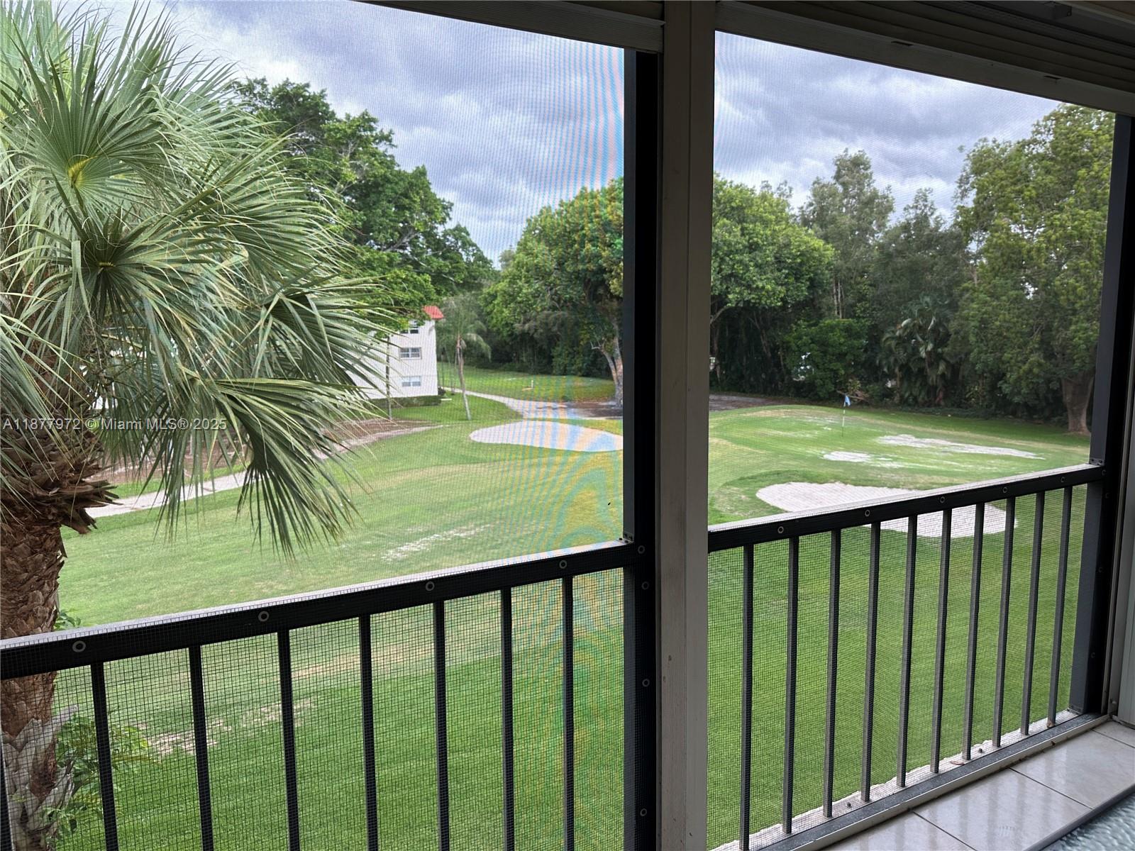 HOLLYBROOK GOLF AND - Residential