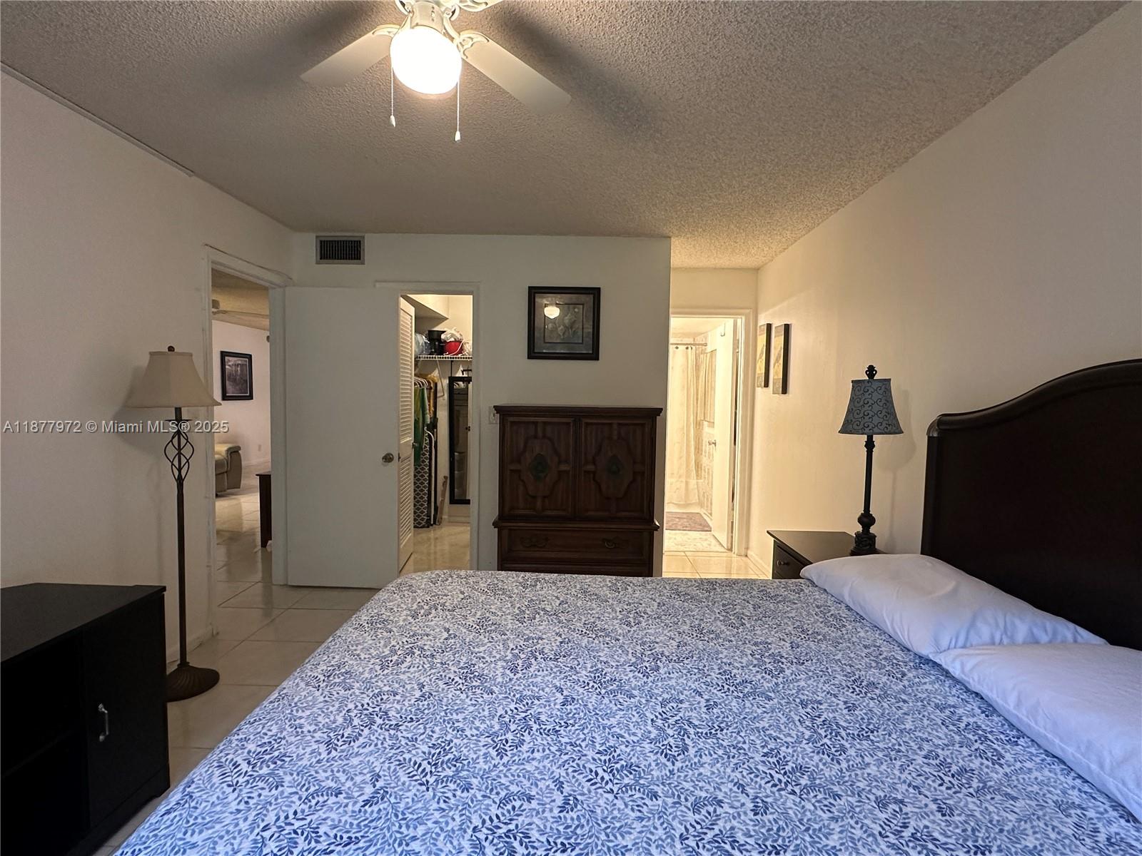 HOLLYBROOK GOLF AND - Residential