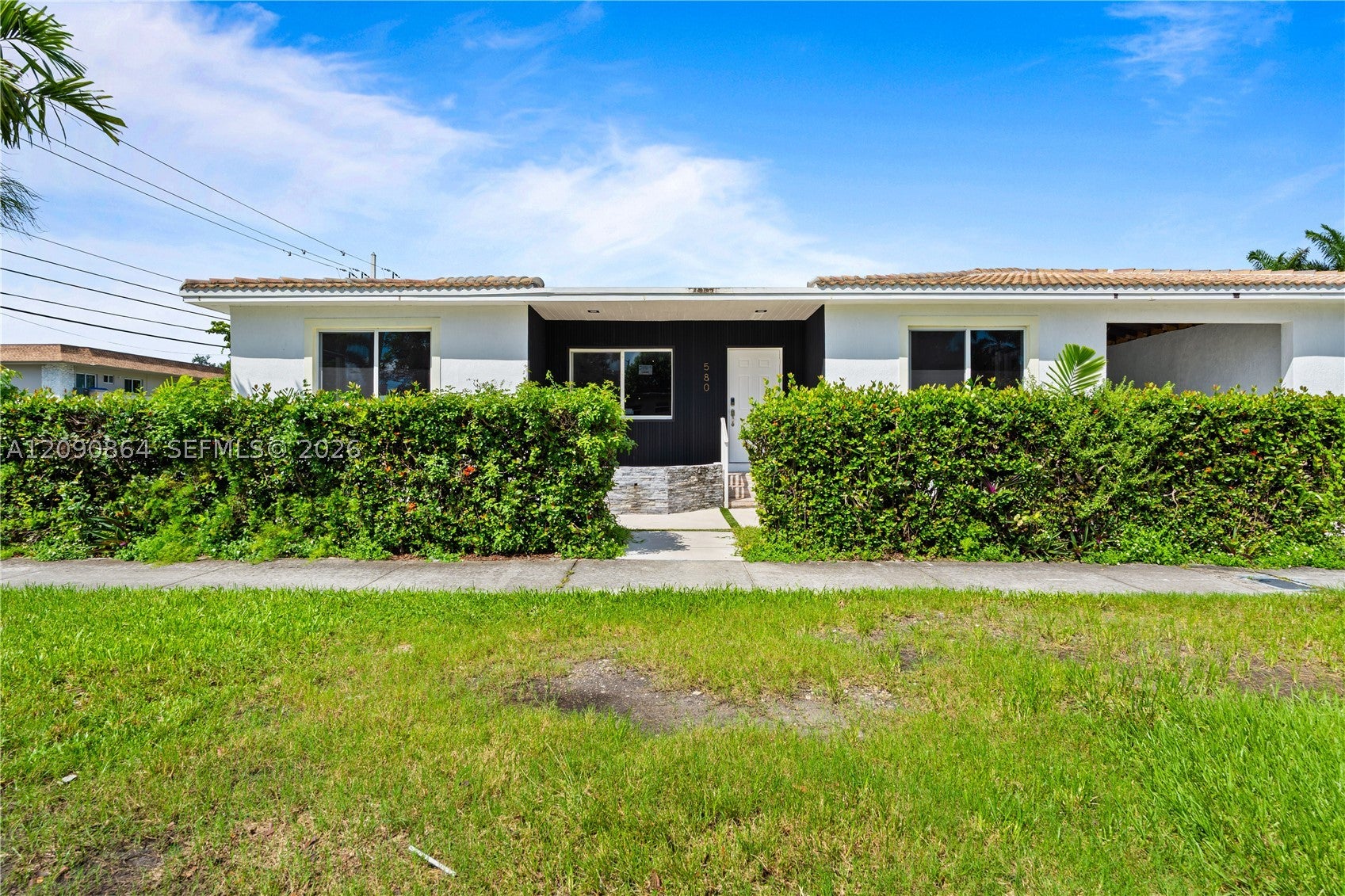 580 Lee Dr