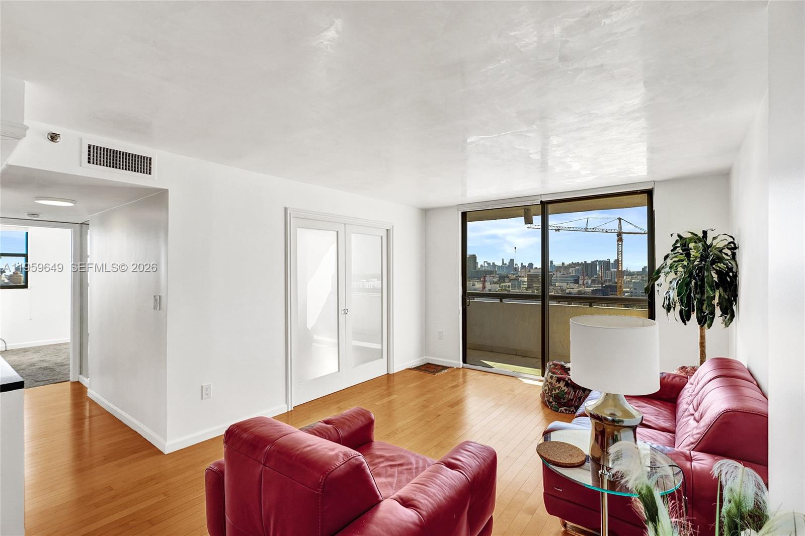 1775 Washington Ave PH-4