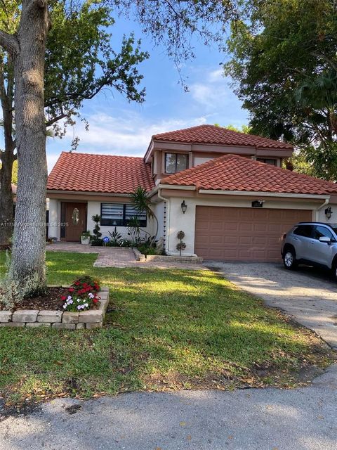1838 NW 93rd Ter Plantation FL 33322