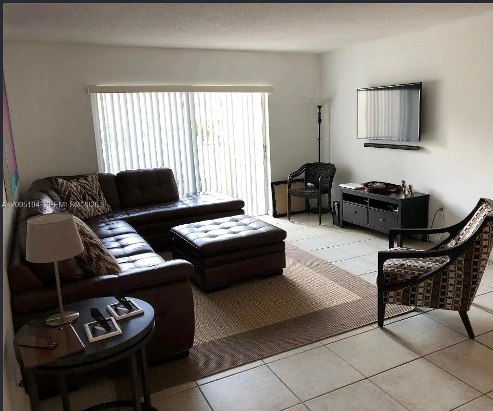 KINGS CREEK SO CONDO - Residential