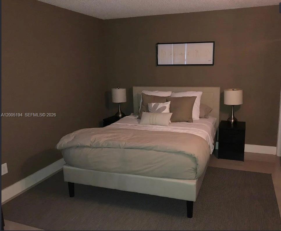 KINGS CREEK SO CONDO - Residential