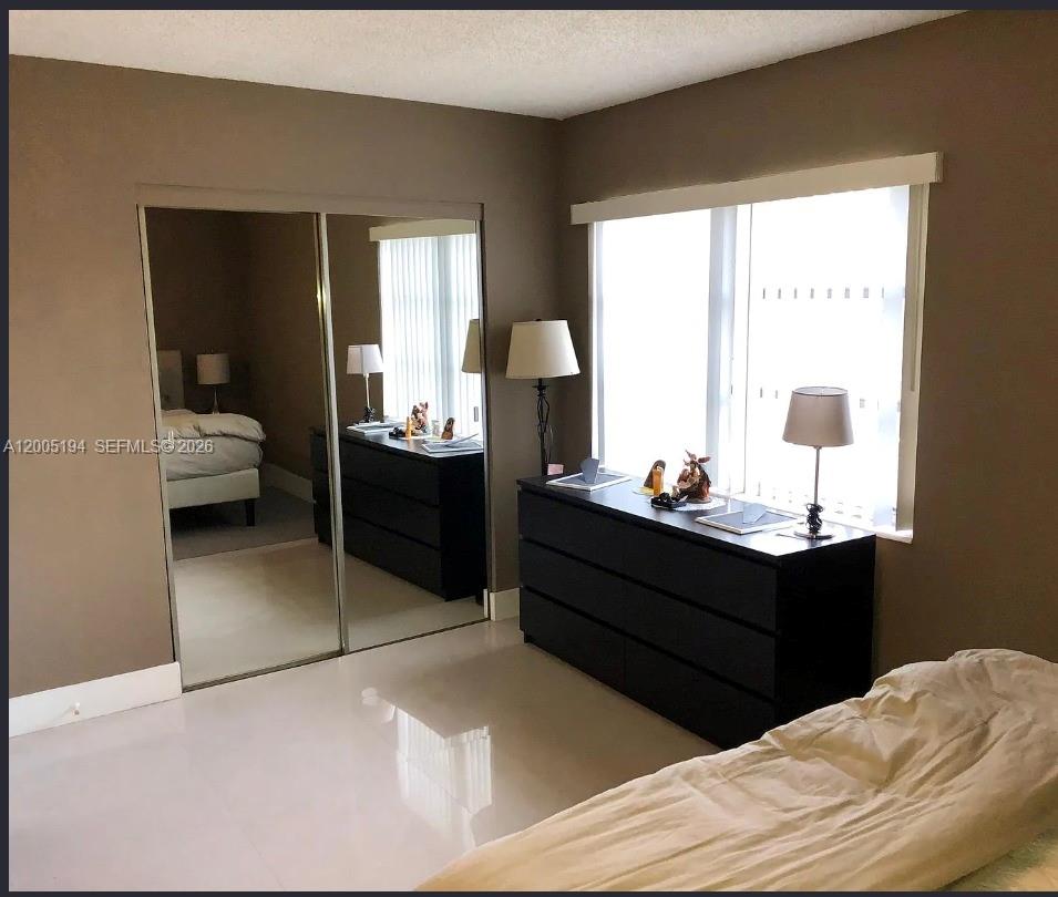 KINGS CREEK SO CONDO - Residential