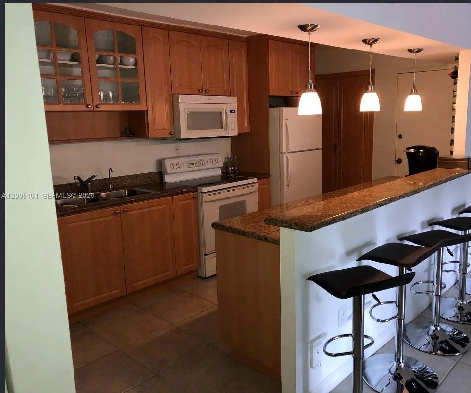 KINGS CREEK SO CONDO - Residential