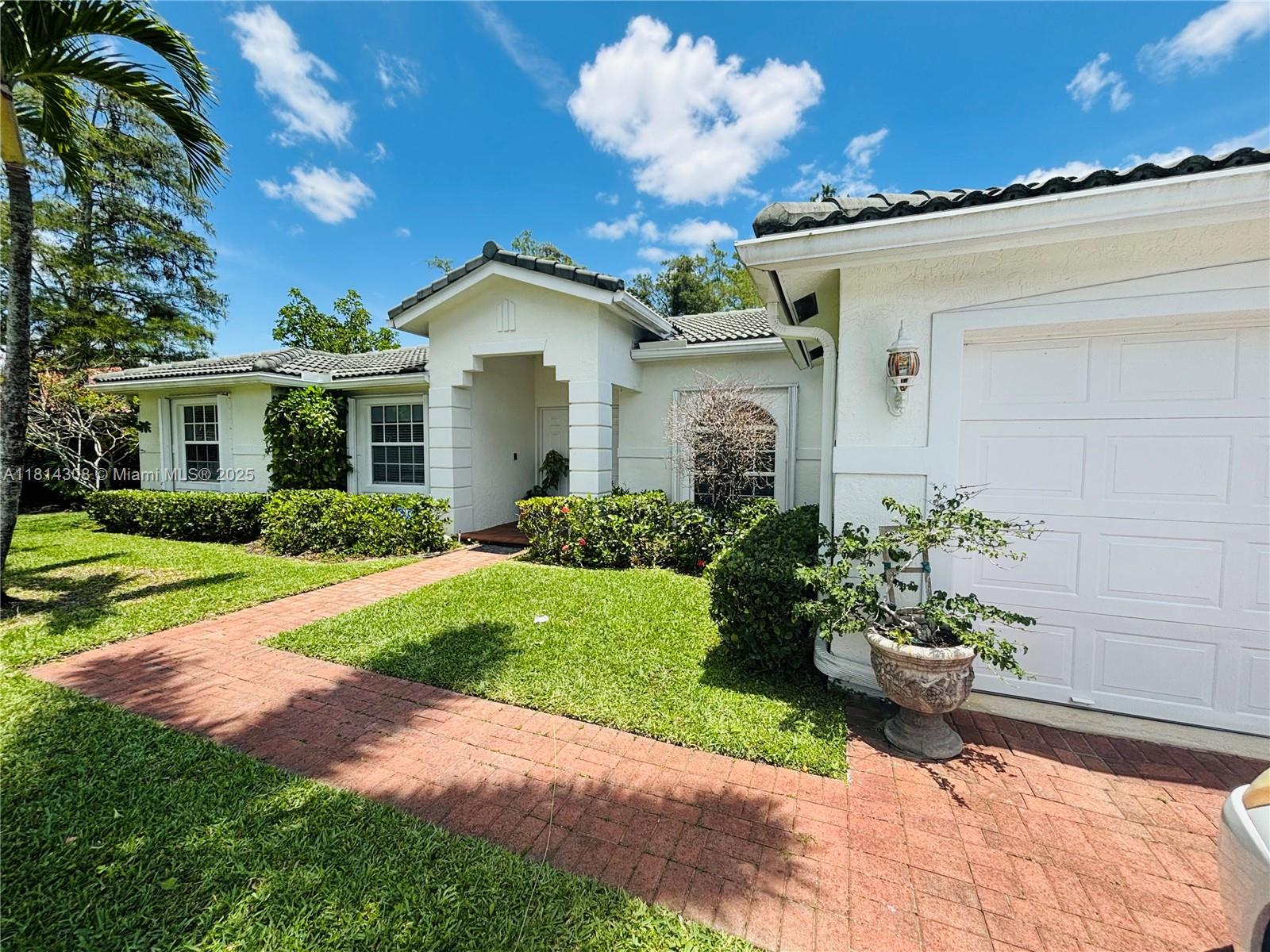 126 Chestnut Cir