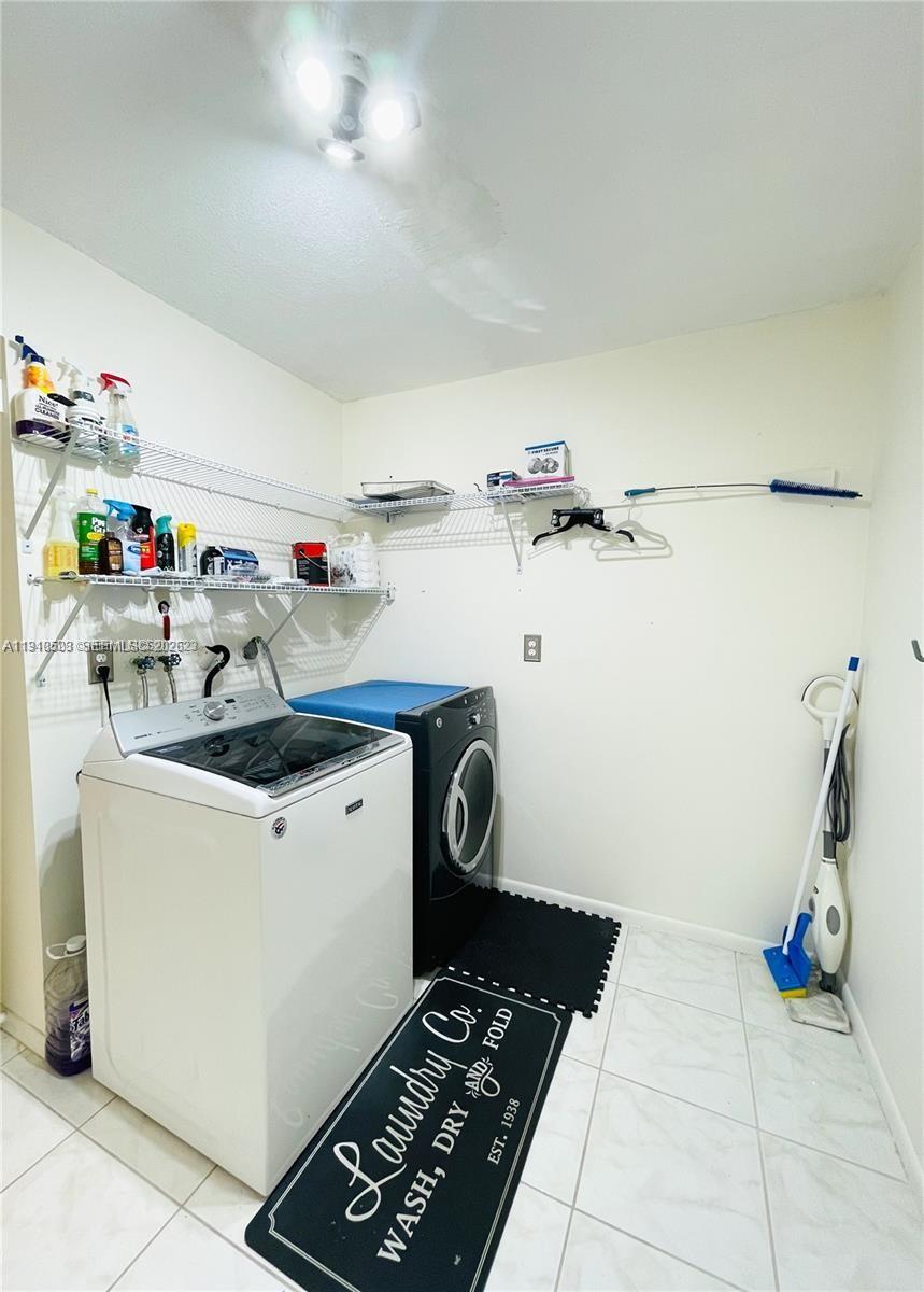 LAKES OF CARRIAGE HILLS - Residential