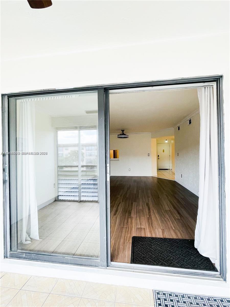 LAKES OF CARRIAGE HILLS - Residential