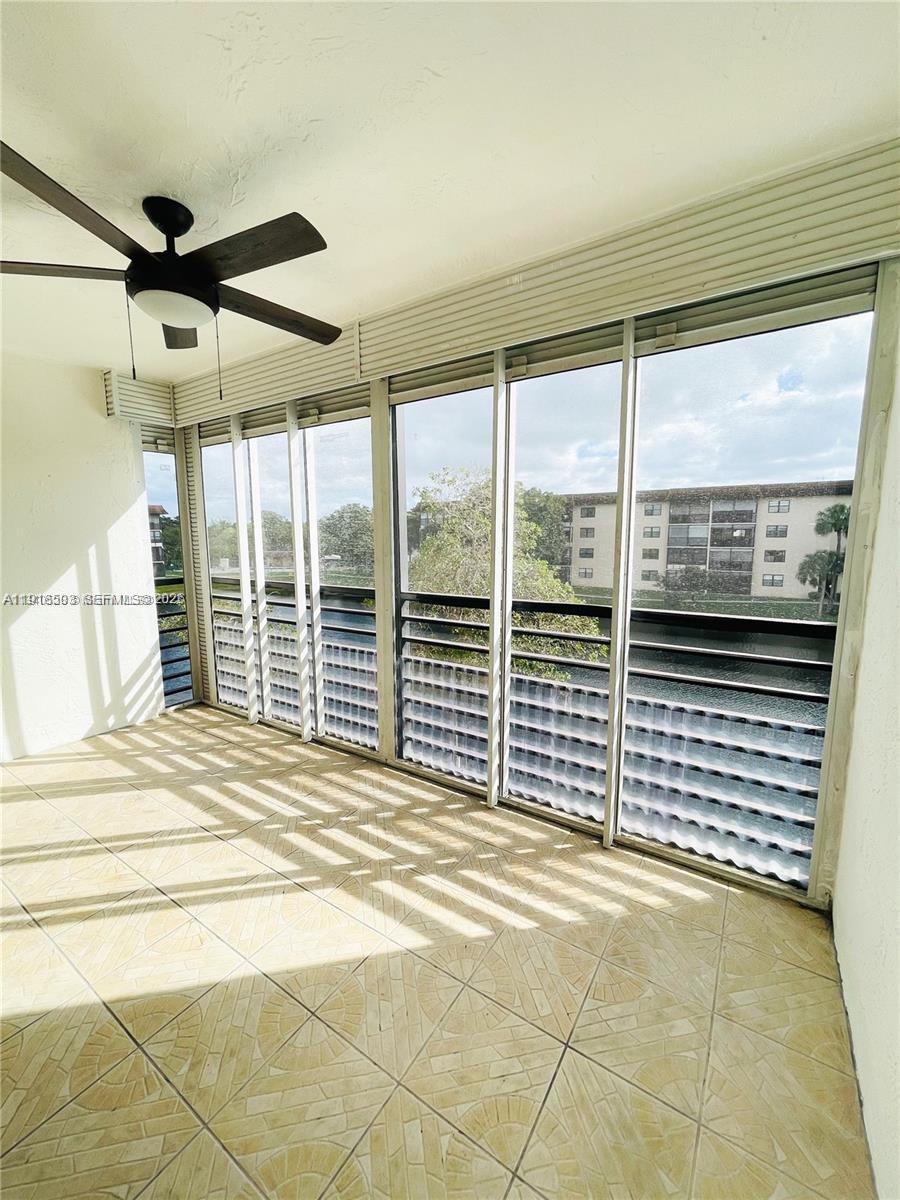 LAKES OF CARRIAGE HILLS - Residential