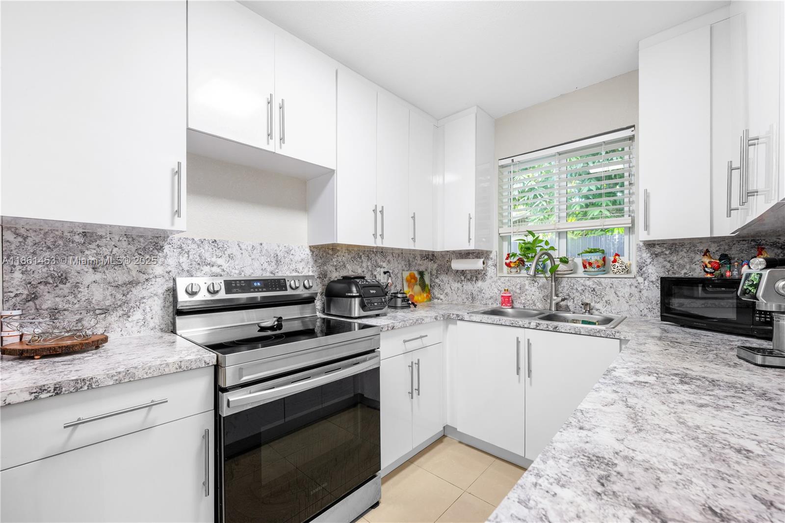 LEISUREWOOD MANOR SEC 2 - Residential