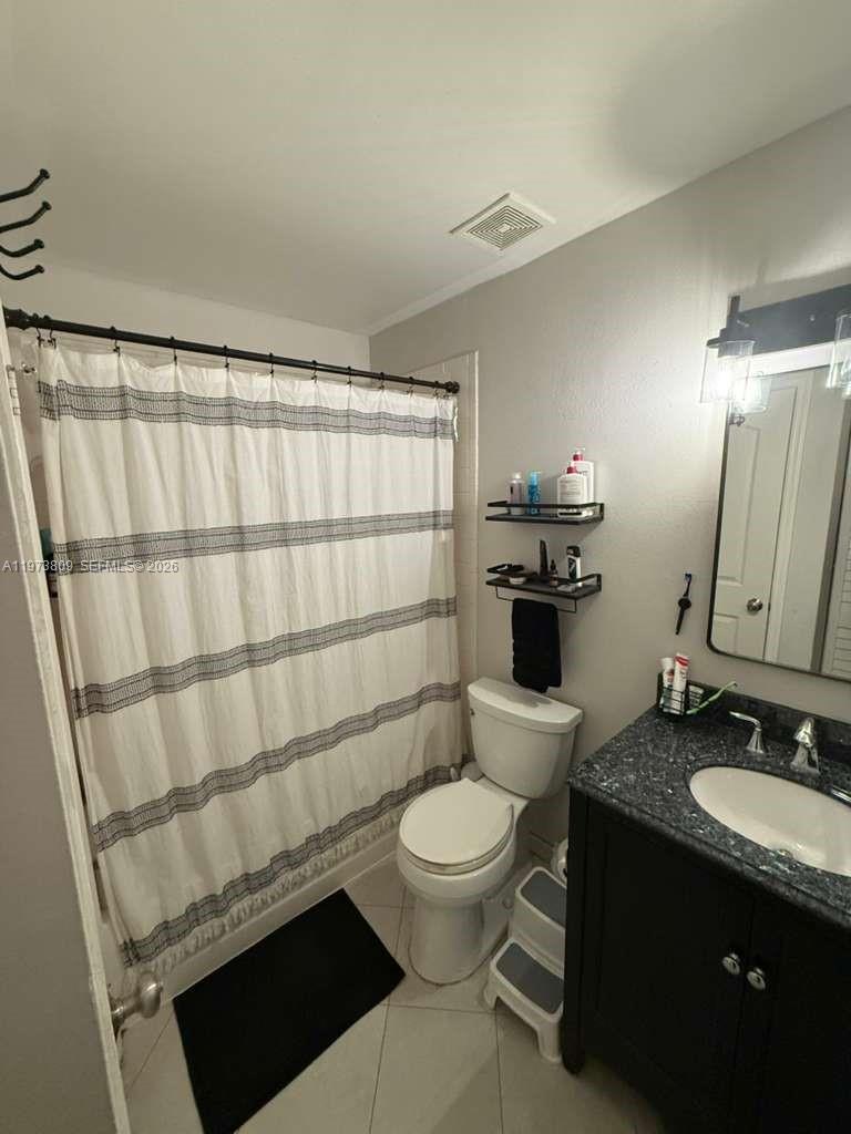 ROYAL PALM PLACE - Residential