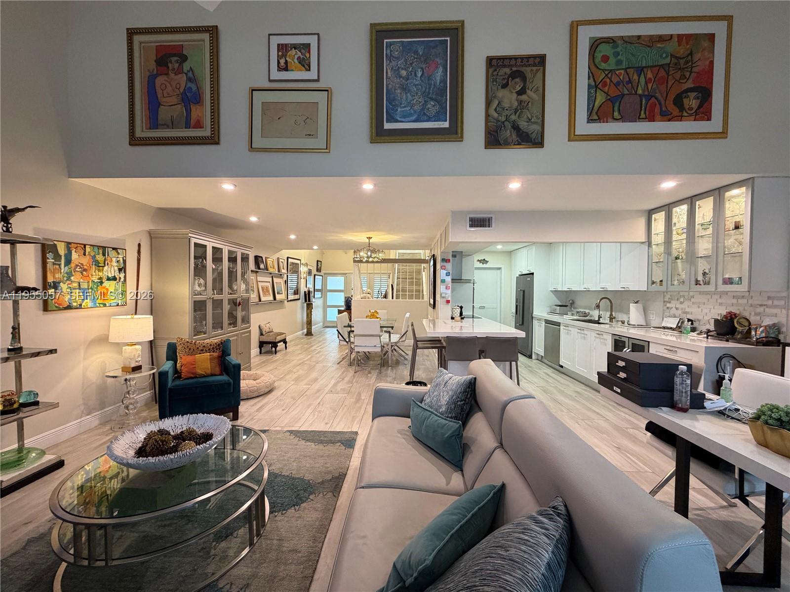 DADELAND WALK - Residential