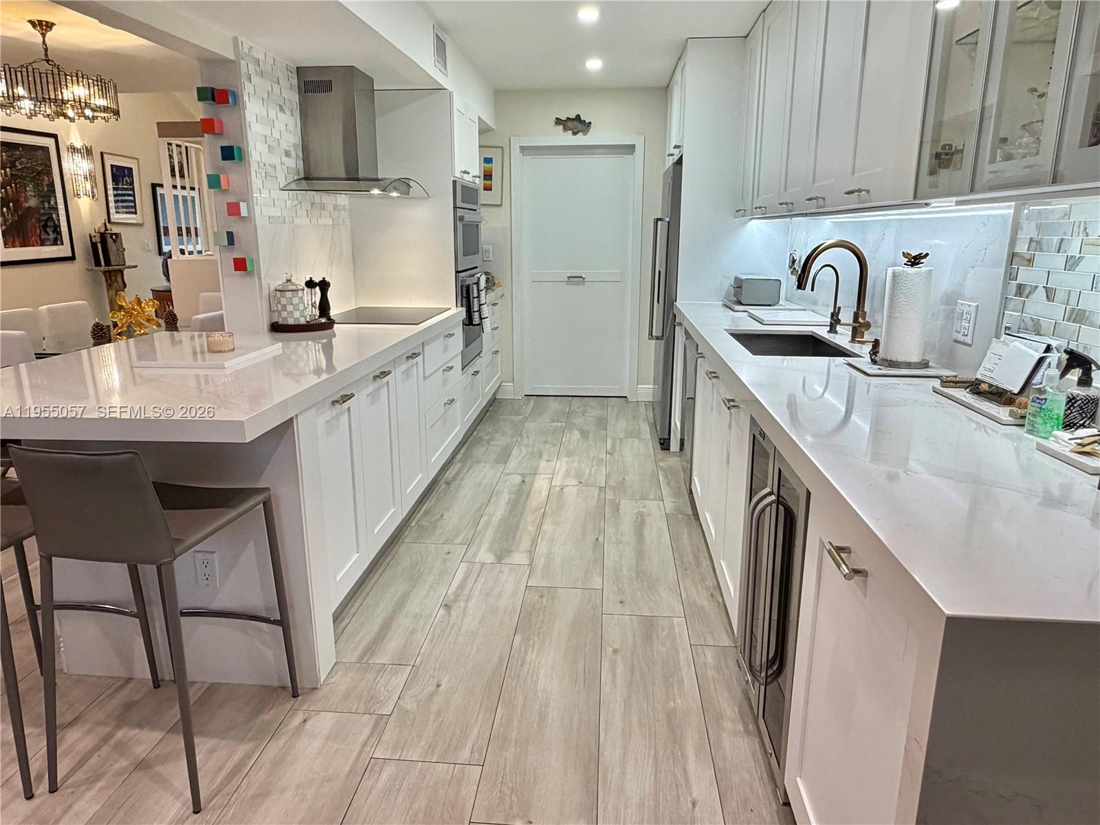 DADELAND WALK - Residential