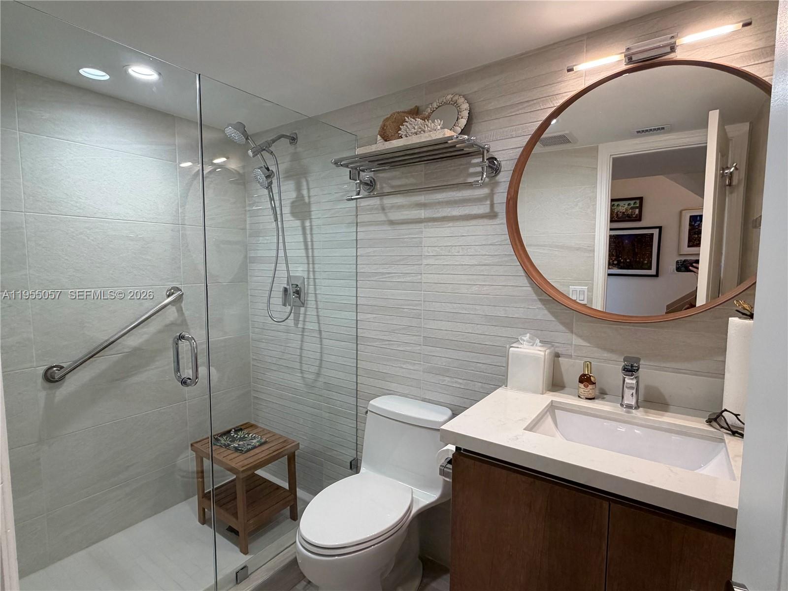 DADELAND WALK - Residential