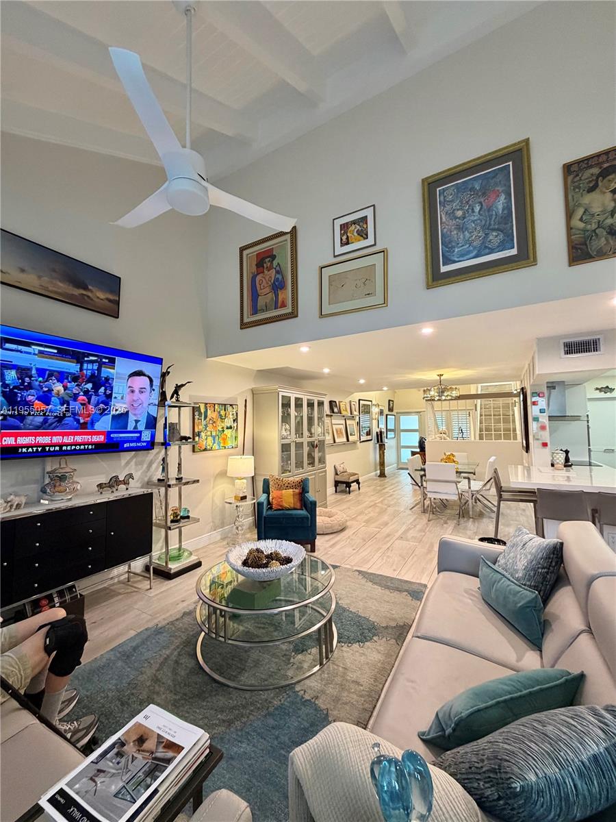 DADELAND WALK - Residential