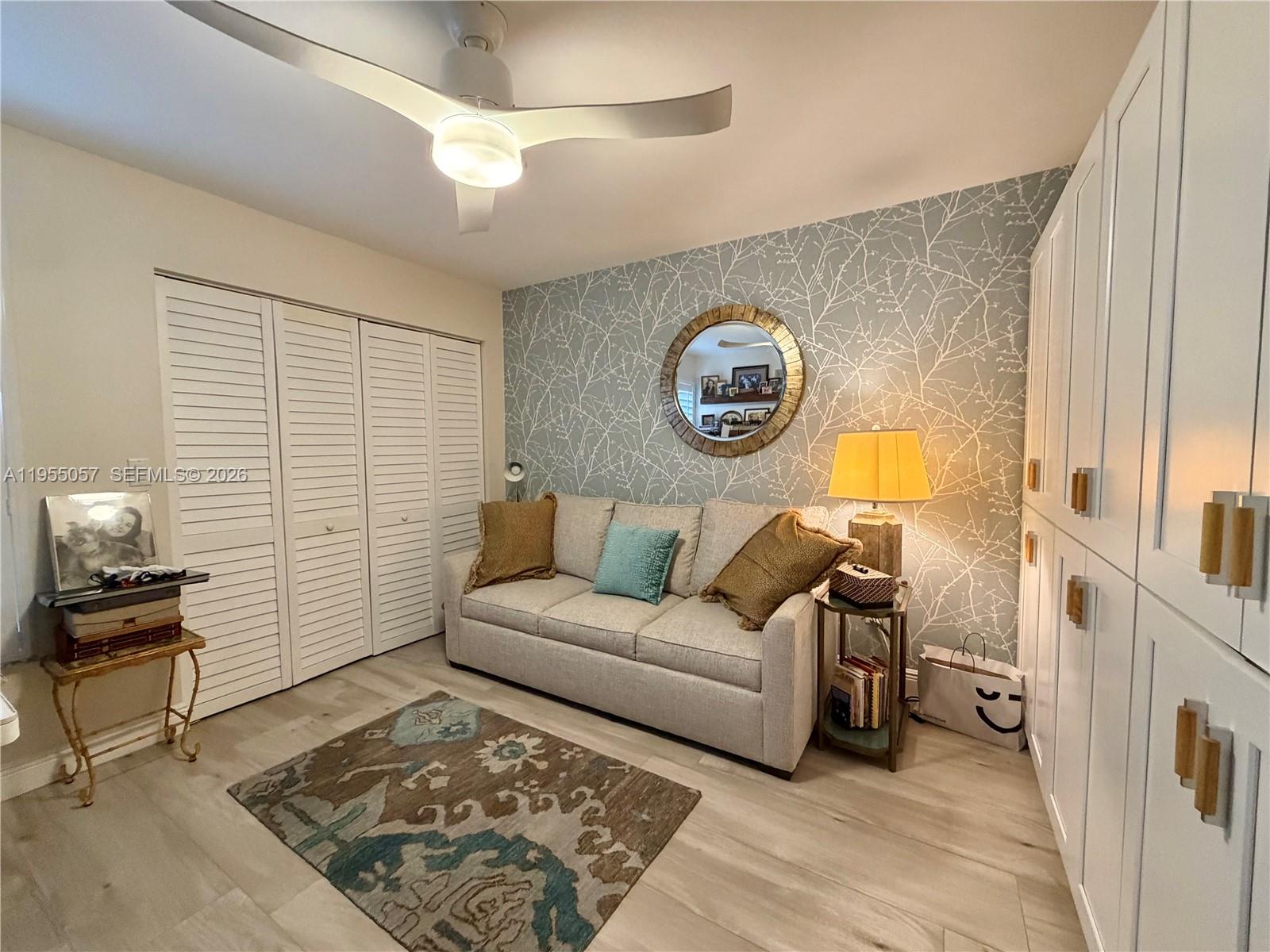 DADELAND WALK - Residential