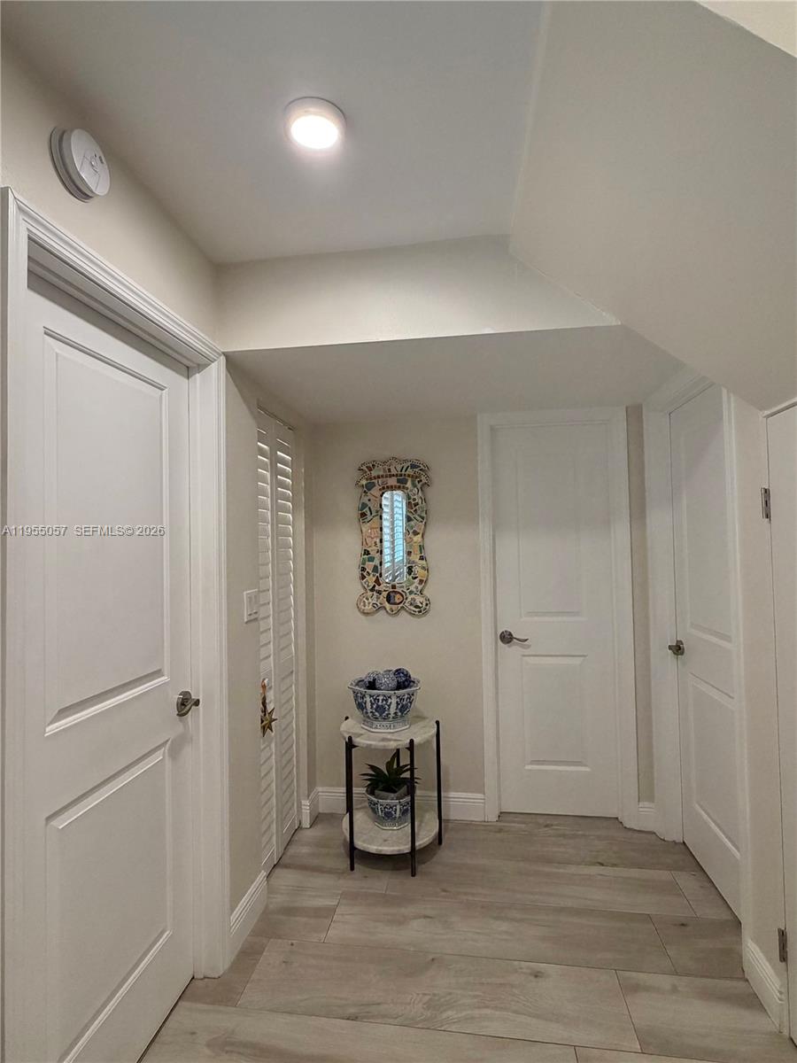 DADELAND WALK - Residential