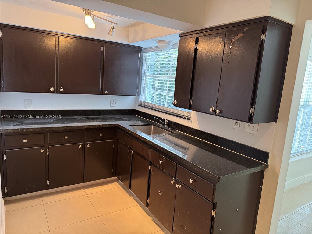 Photo of 2024 NE 26th St #1, Wilton Manors, FL 33305 (MLS # A11847762)