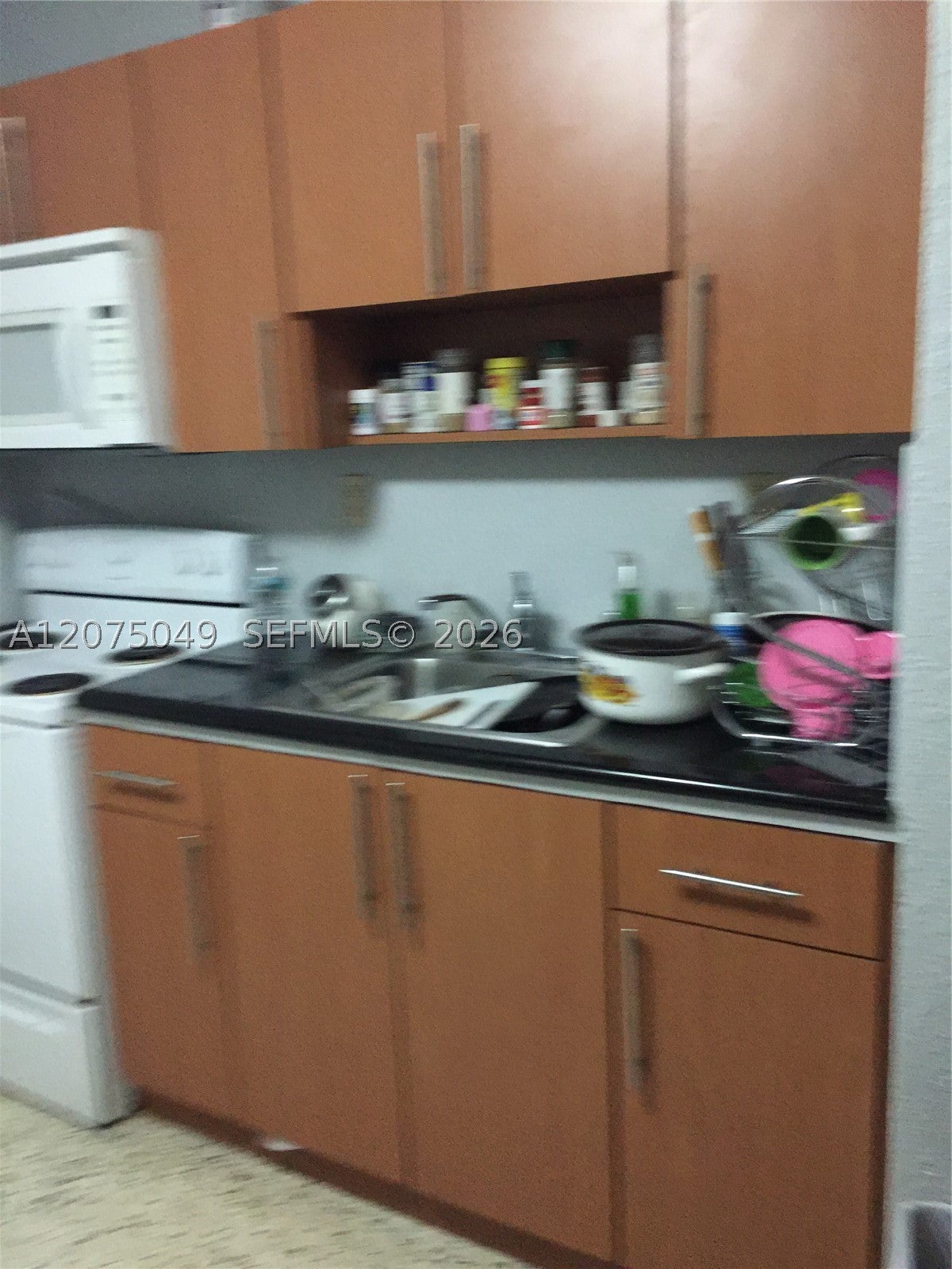 1800 NW 19 St 11, Miami FL 33125