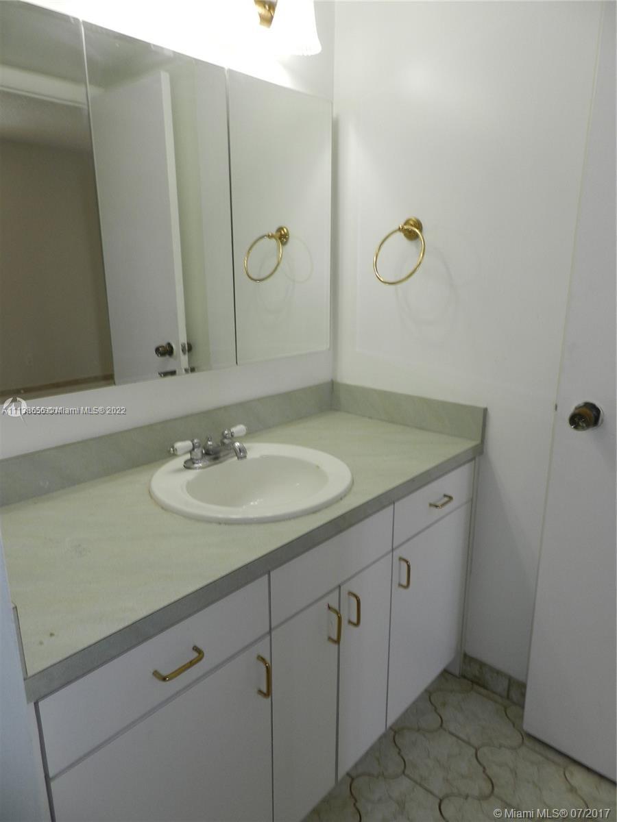 SANDPIPER CONDO - Residential Lease