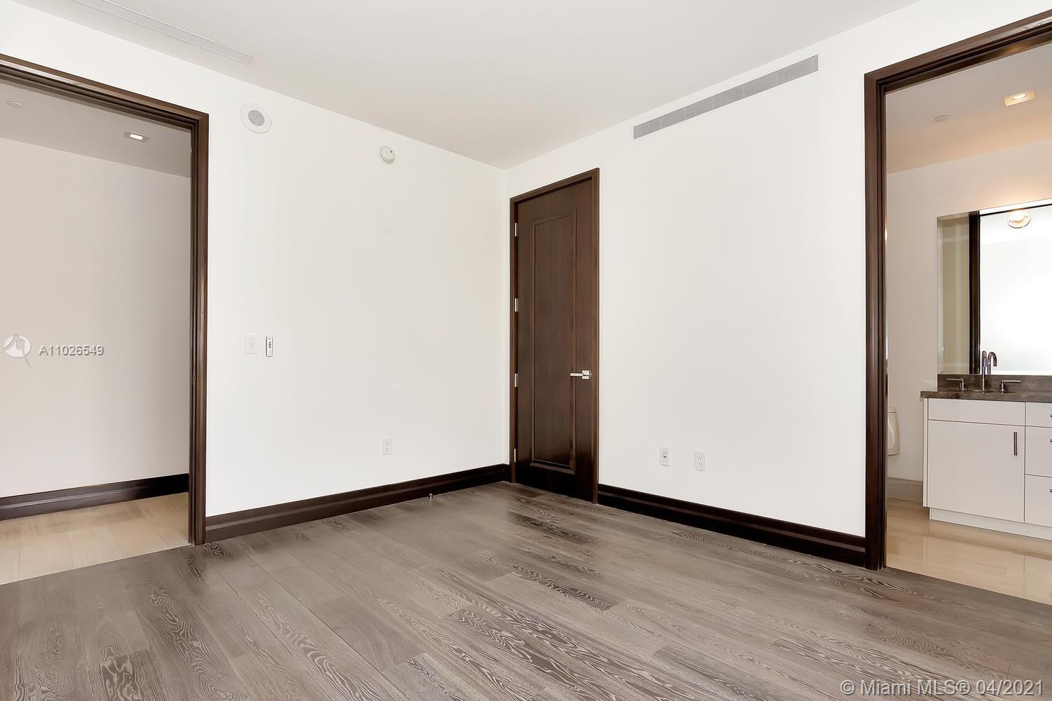 17749 COLLINS AVENUE COND - Residential