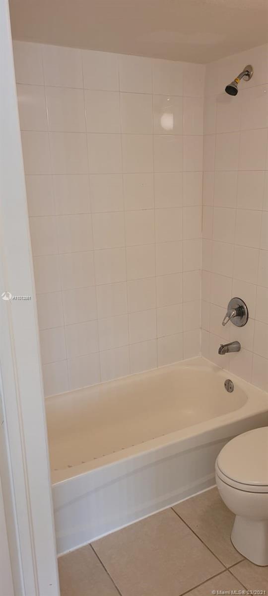 MELROSE APARTMENTS I COND - Residential Lease