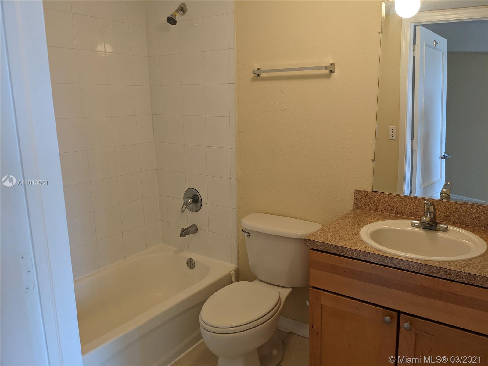 MELROSE APARTMENTS I COND - Residential Lease