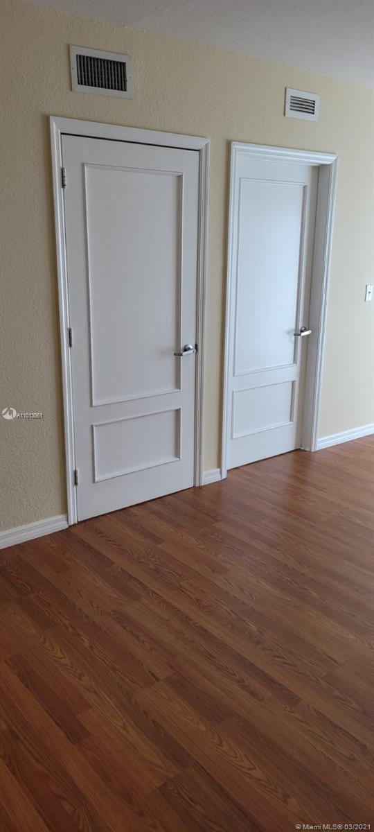 MELROSE APARTMENTS I COND - Residential Lease