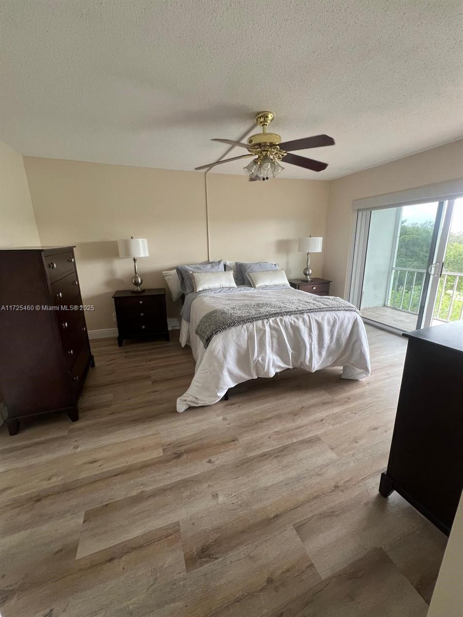 HILLCREST COUNTRY CLUB AP - Residential