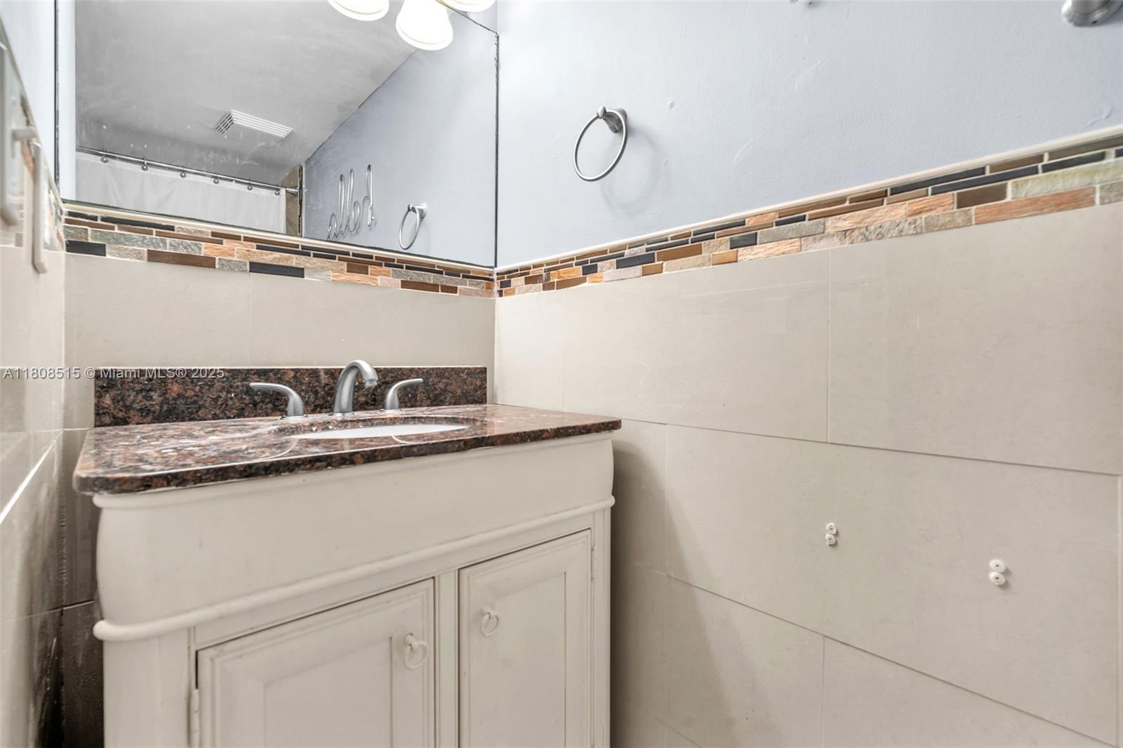 COLONNADES CONDO - Residential