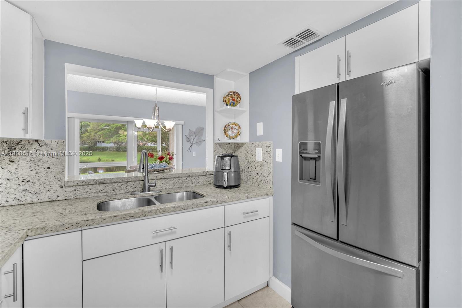 COLONNADES CONDO - Residential