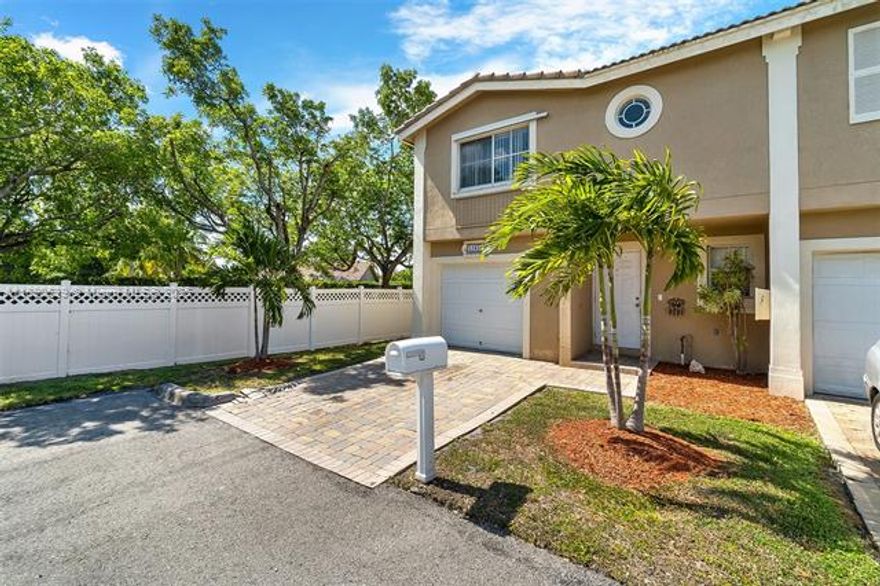 Make this beautiful Townhouse your new home. 3 Bedrooms, 2.5 bathrooms, garage, laundry, tile and wood floor  Corner unit in a cul-de-sac. Easy to qualify. Available November 1st.