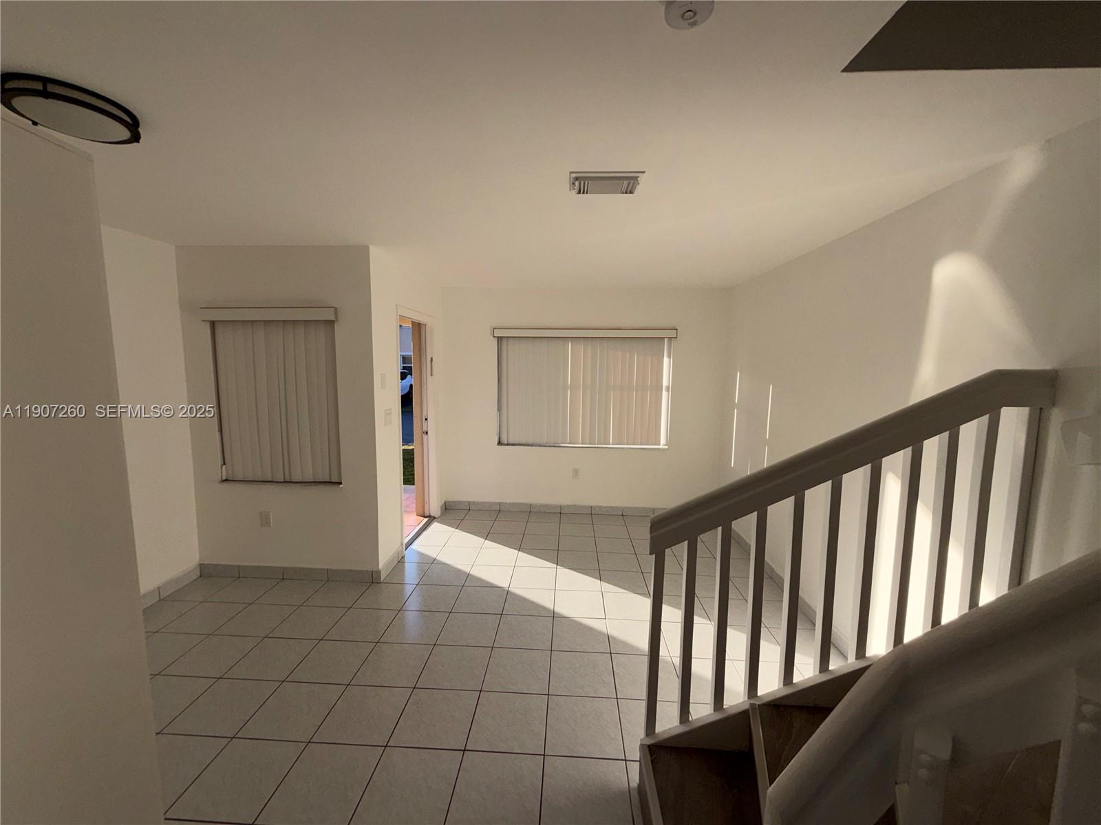 KENDALE LAKES NORTH SEC 9 - Residential