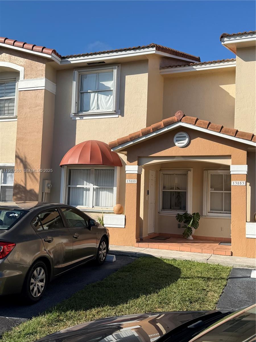 KENDALE LAKES NORTH SEC 9 - Residential