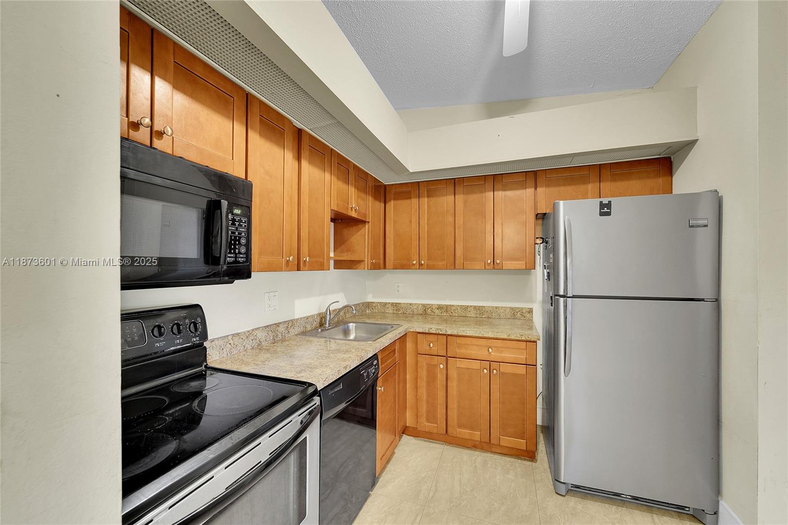 9644 S Belfort Cir 211