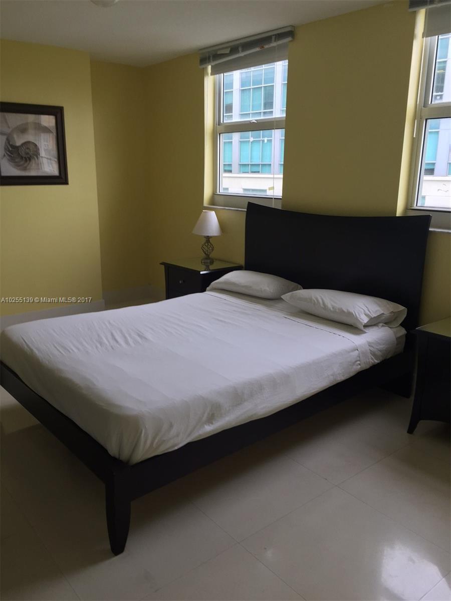 Club At Brickell Bay Plaz - Residential Lease