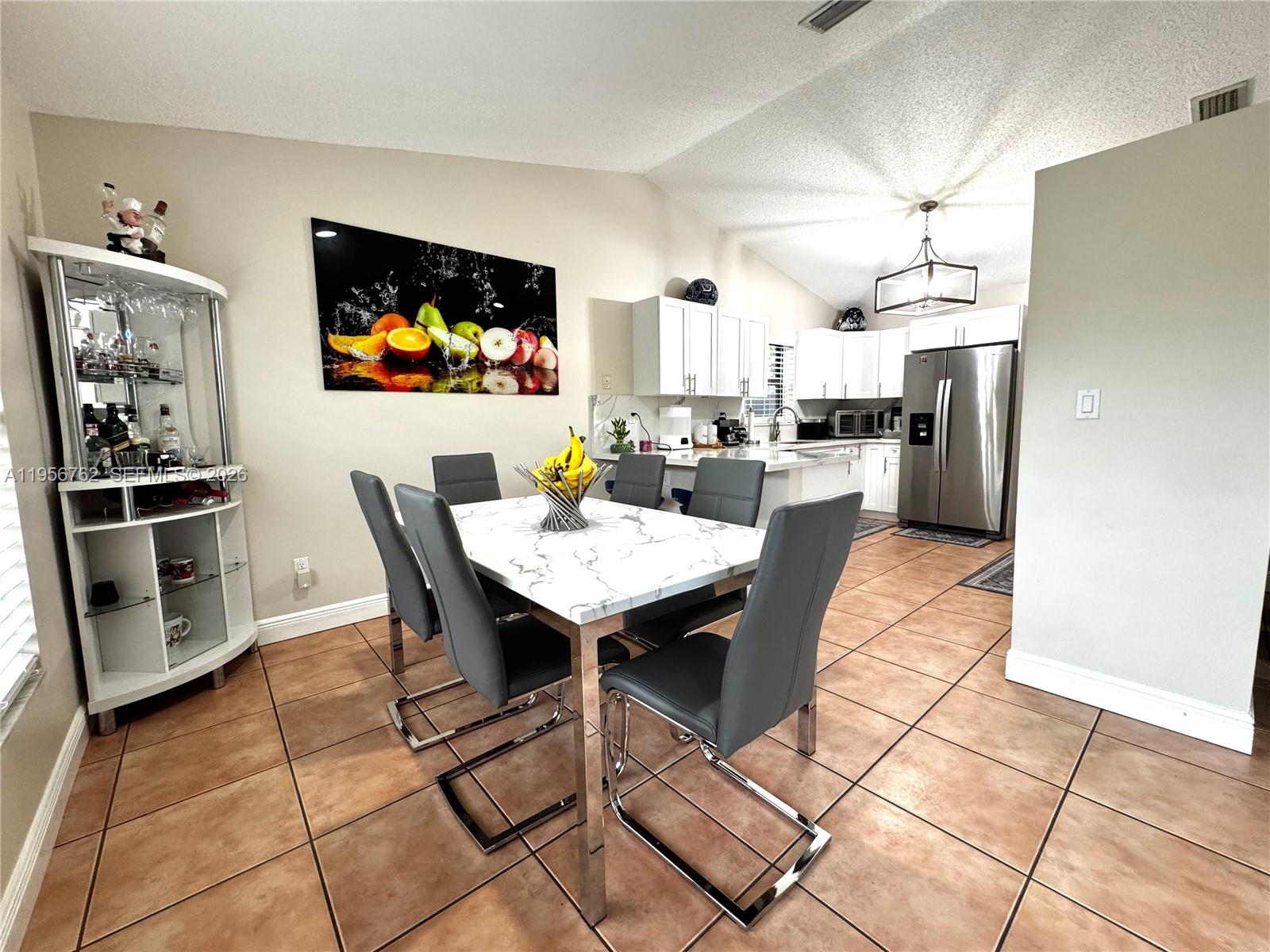 LIMEWOOD GROVE - Residential