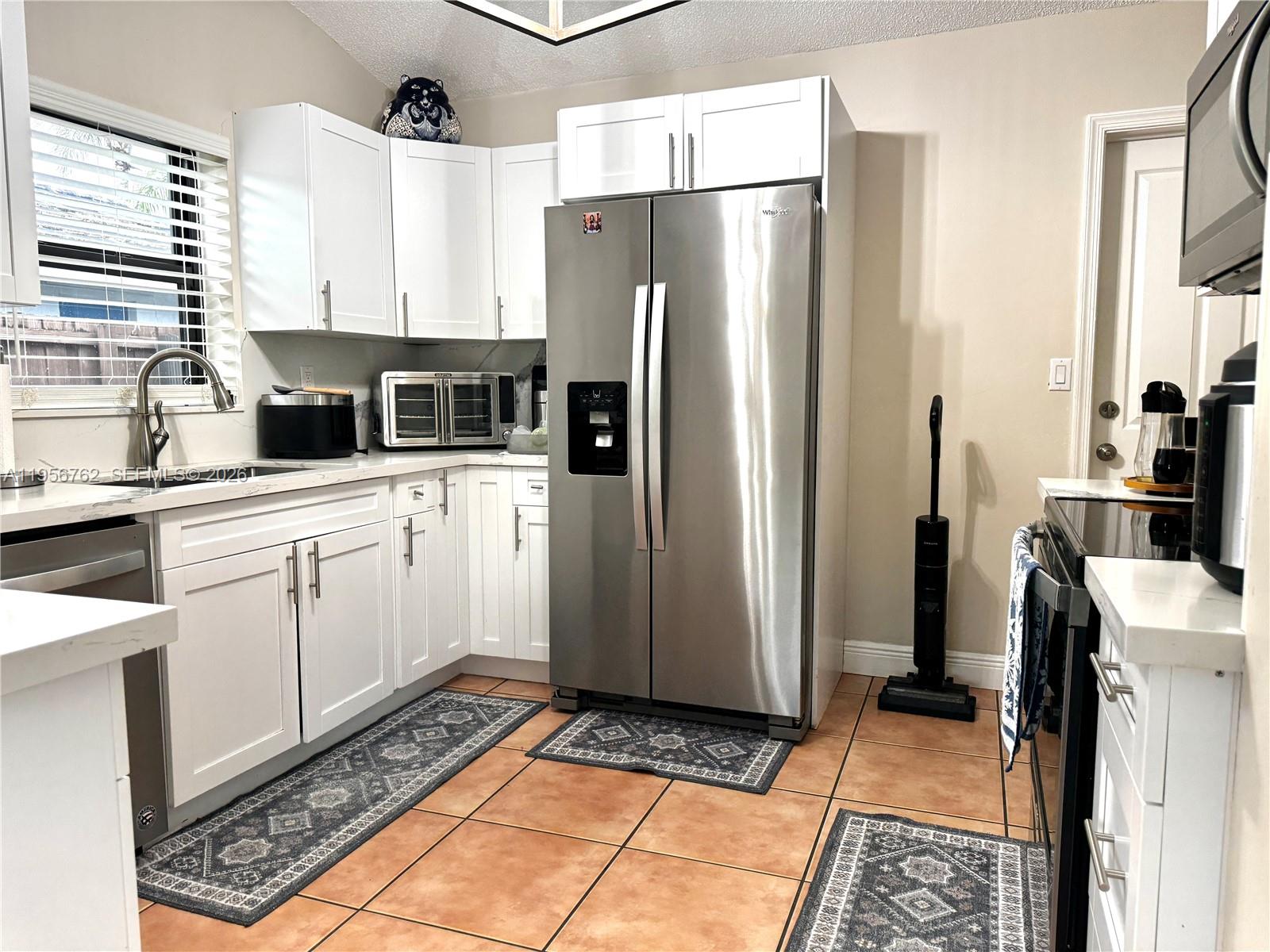 LIMEWOOD GROVE - Residential