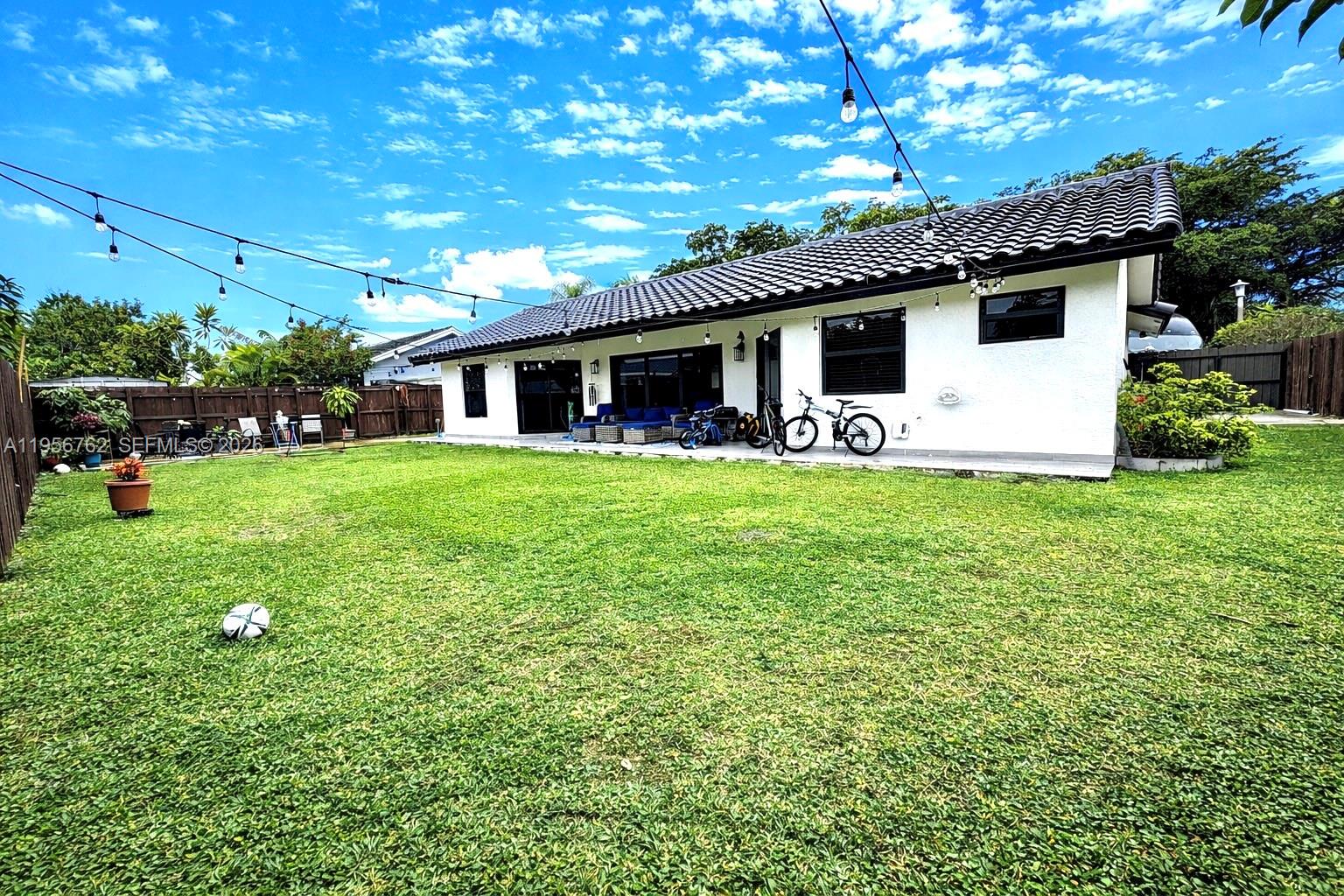 LIMEWOOD GROVE - Residential