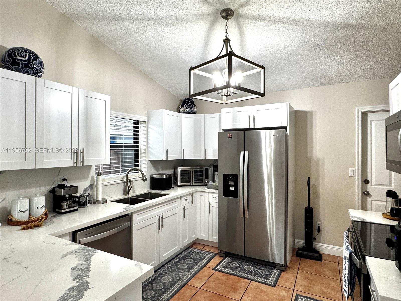 LIMEWOOD GROVE - Residential