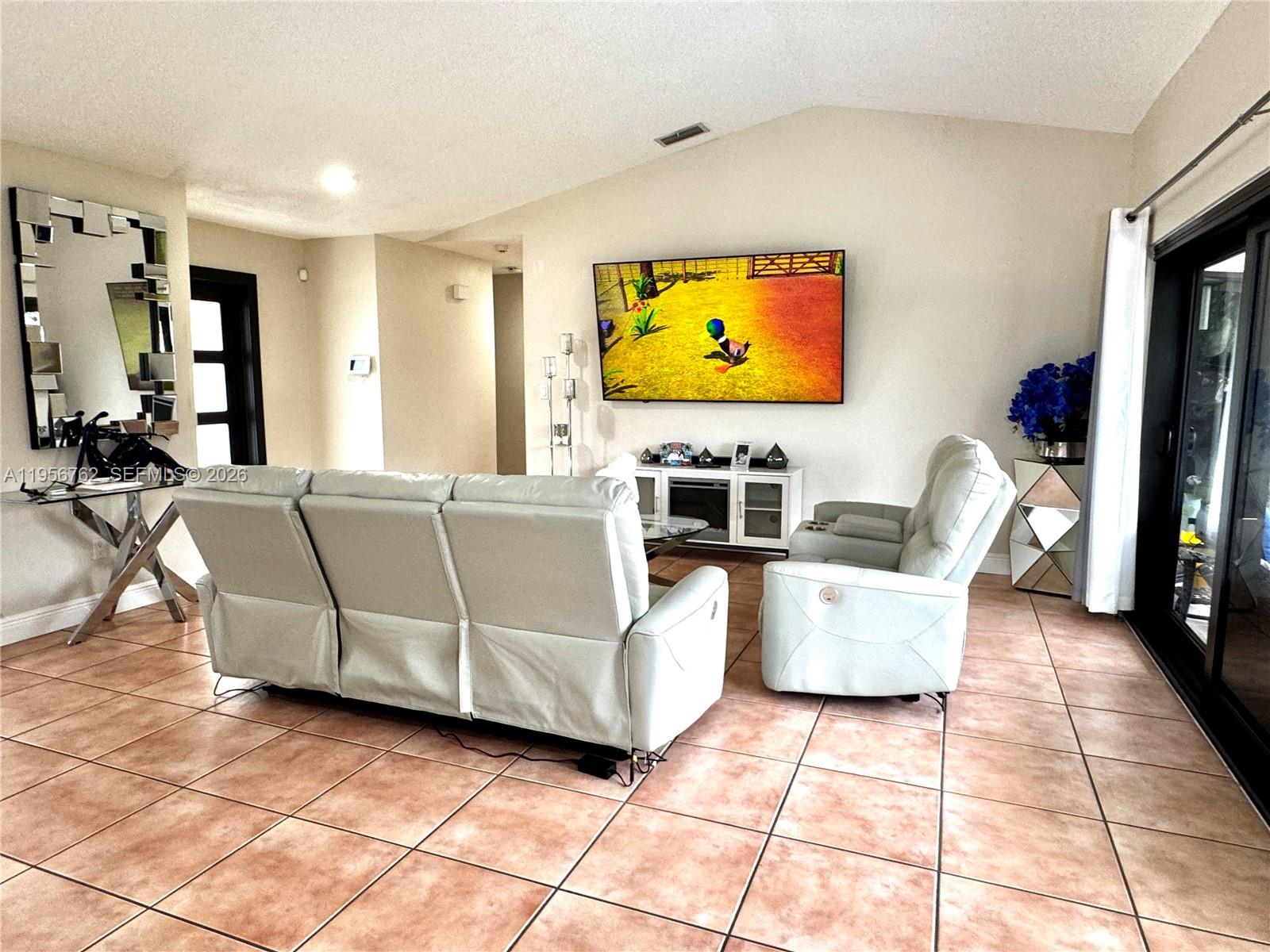 LIMEWOOD GROVE - Residential