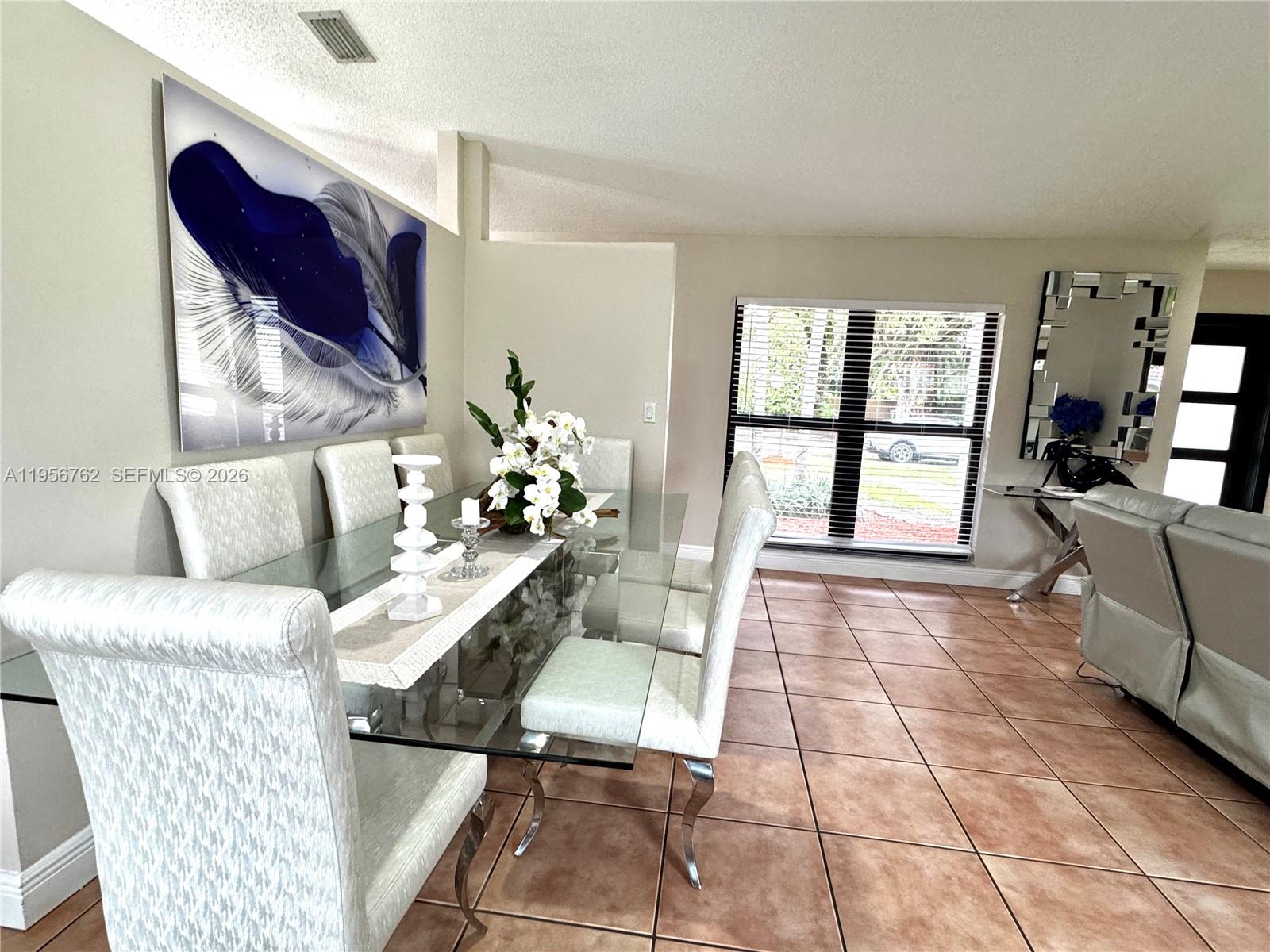 LIMEWOOD GROVE - Residential